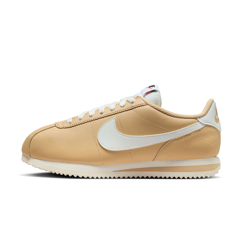 Nike cortez nylon vs cheap leather