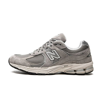 Discount on New Balance  shoes - SKU: 2002r V1